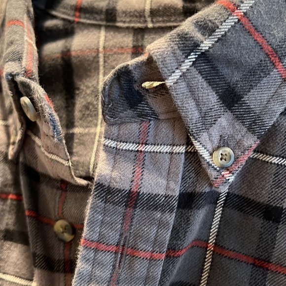 Mid weight flannel, like new, Eddie Bauer soft shirt XLT - Picture 3 of 6